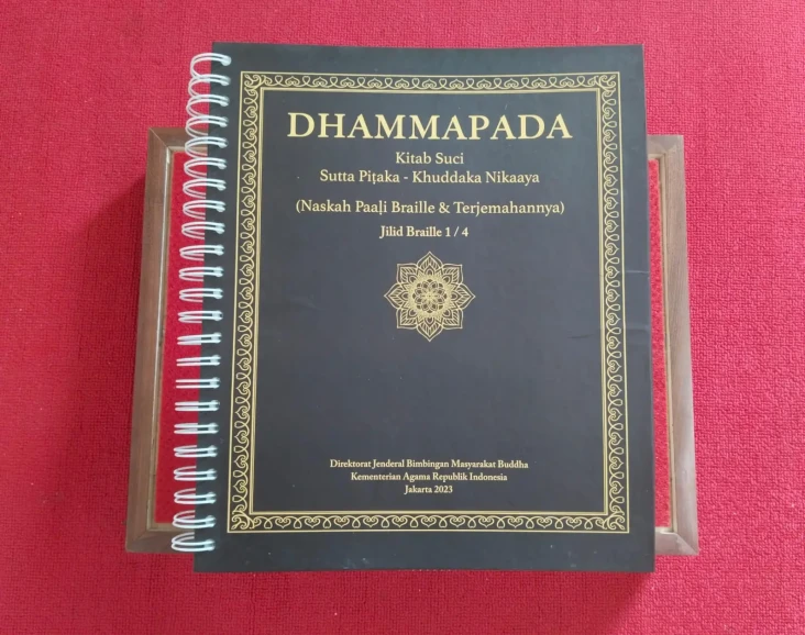 Kemenag Susun Dhammapada...