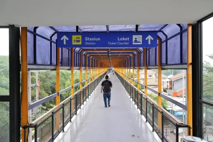 Menhub Resmikan Skybridge...