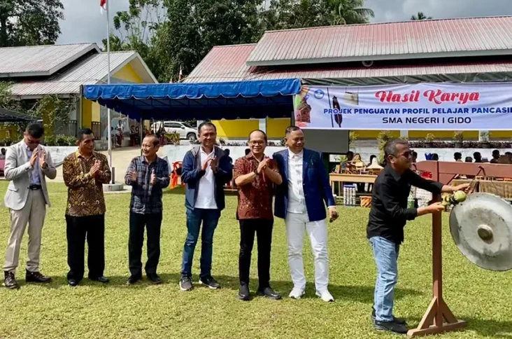 Hadiri SMANSA Gido Got...