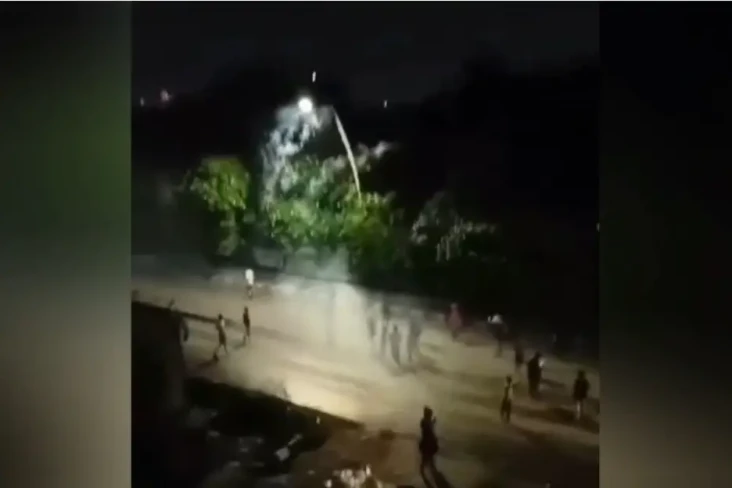 Sadis! Gunakan Sajam...