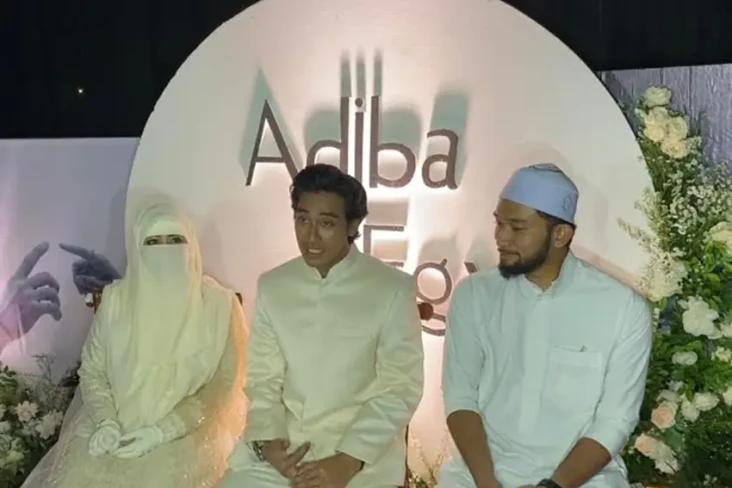 Abidzar Al Ghifari Deg-Degan...