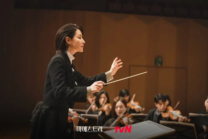 Sinopsis Maestra: Strings...