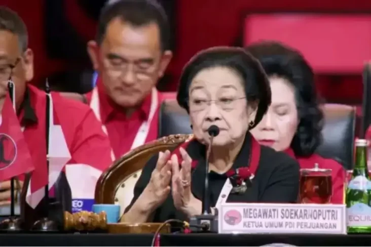 Megawati Berhalangan...