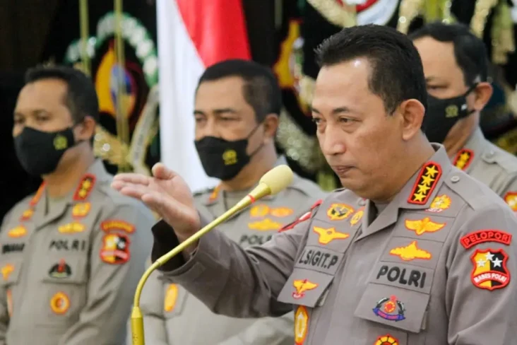 20 Perwira Tinggi Polri...