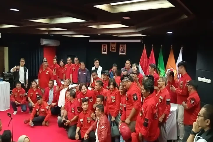 Pemuda Batak Bersatu...