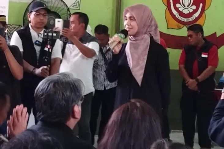Siti Atikoh Bertemu...