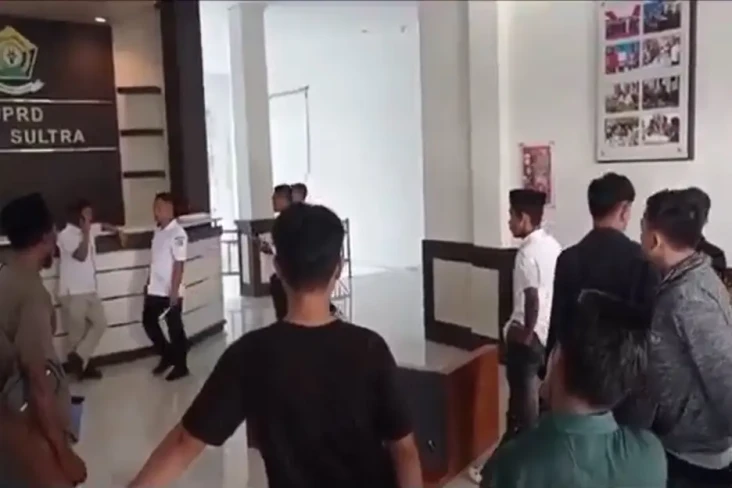 4 Nelayan Ditembak Polisi,...