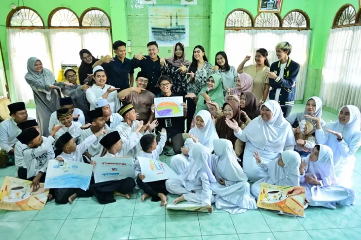 Alam Ganjar Berbagi...