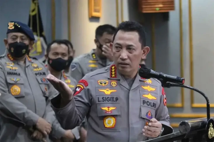 Serang Anggota Penjaga...