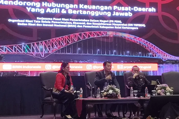 Menilik Hubungan Keuangan...