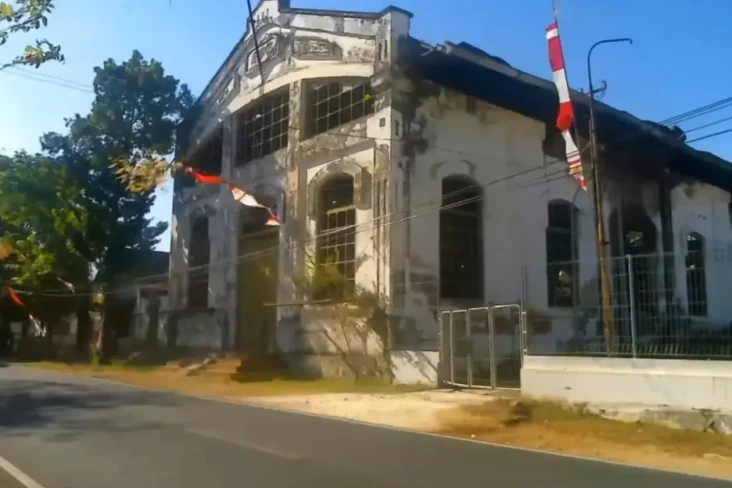 Mengenal Sejarah dan...