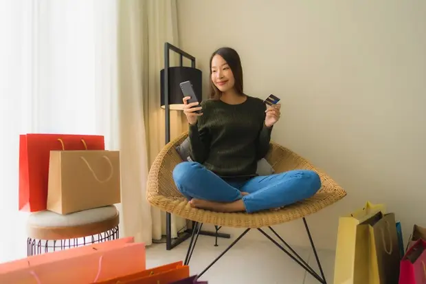 Shopee Live dan Shopee...