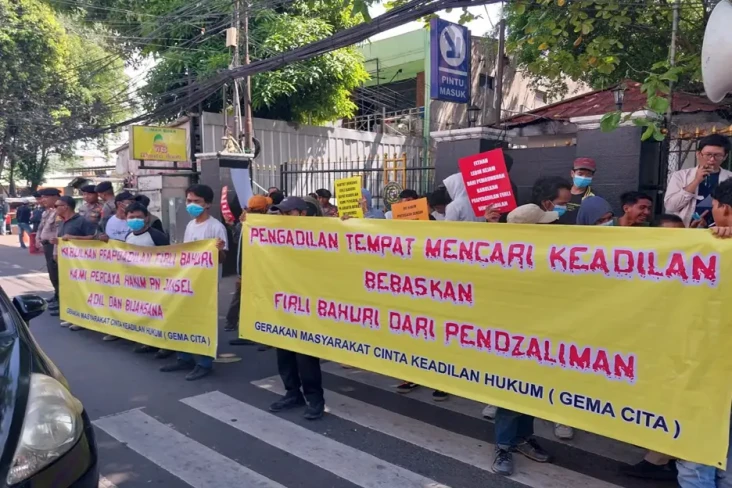 Datangi PN Jaksel, Mahasiswa...