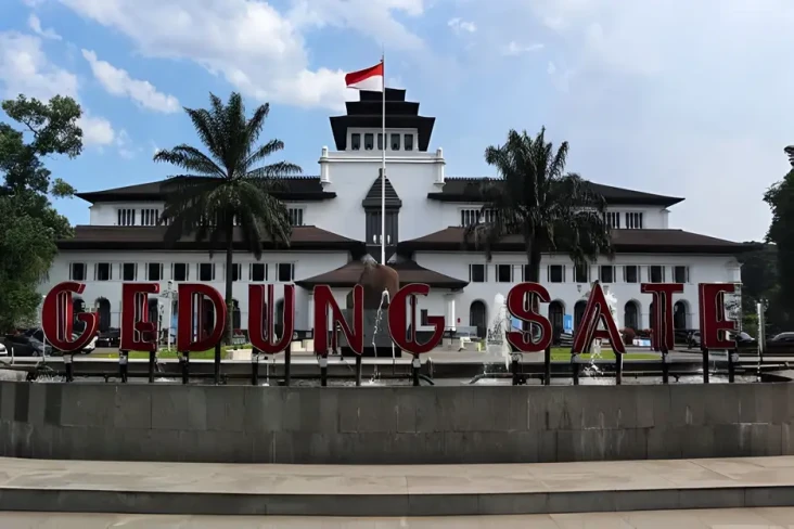 8 Kota di Indonesia...