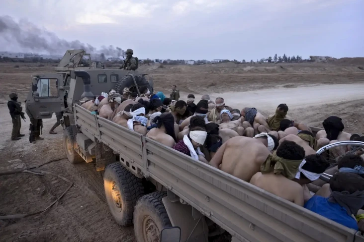 Tentara Israel Ikat...