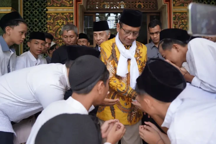 Kunjungi Ponpes Alquran...