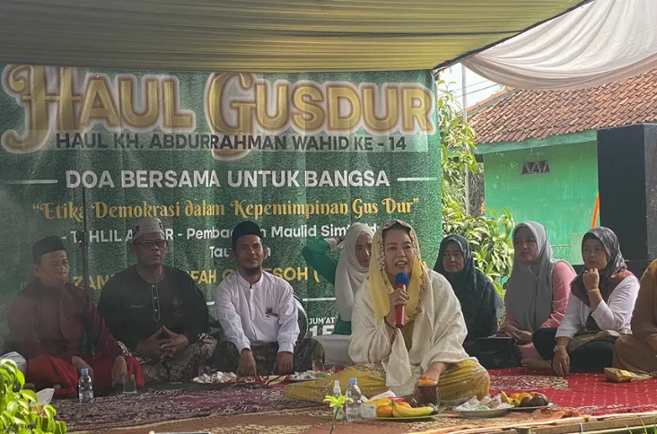 Haul Gusdur ke-14, Yenny...