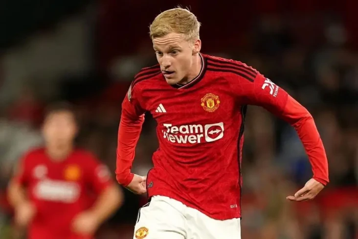 Manchester United Berencana...