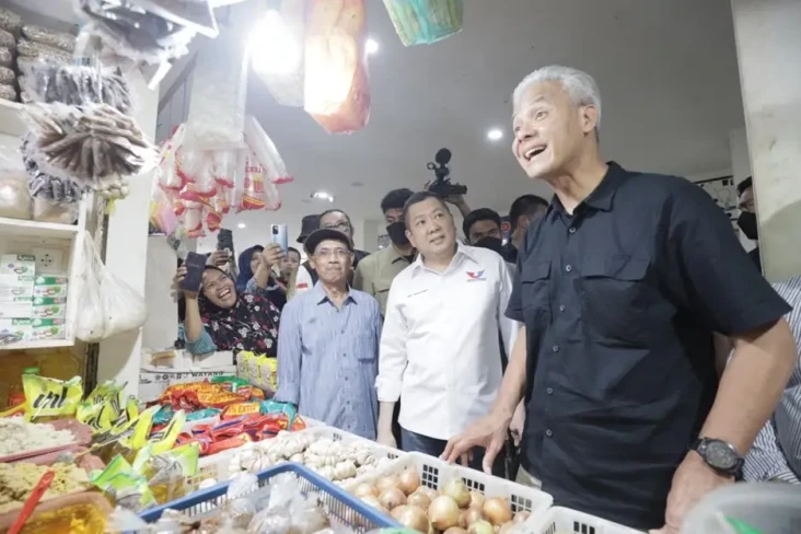 HT Temani Ganjar Pranowo...
