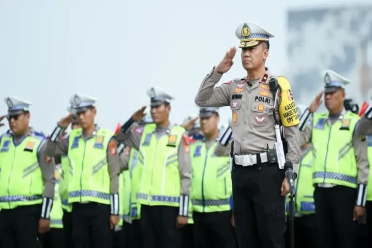Mengenal Lebih Dekat...