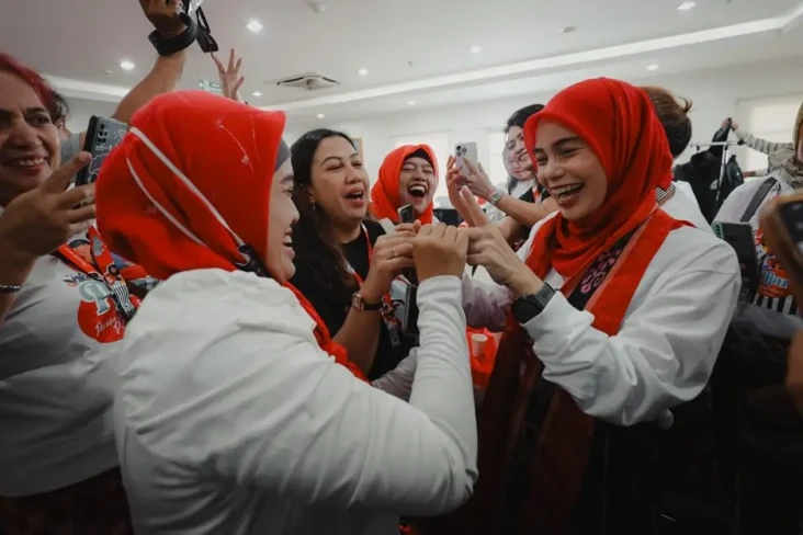 Momen Atikoh Ganjar...