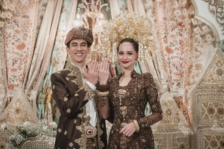 7 Artis Indonesia yang...