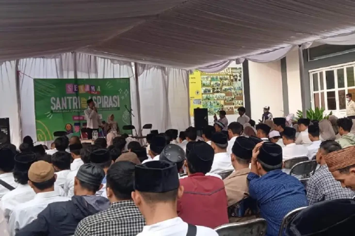 6 Poin Disuarakan Santri...
