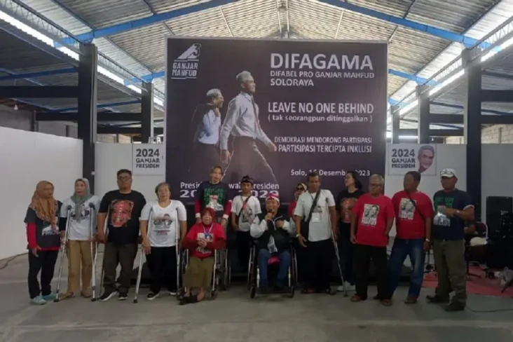 Dukung Ganjar-Mahfud,...