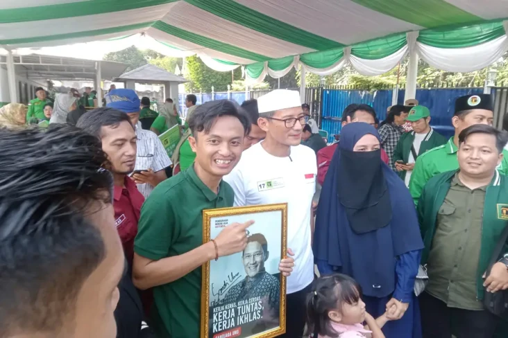 Sandi Enggan Komentari...