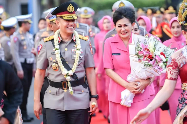 Kisah Inspiratif Dewi...