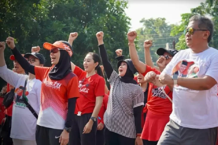 Lari 10K di Semarang,...