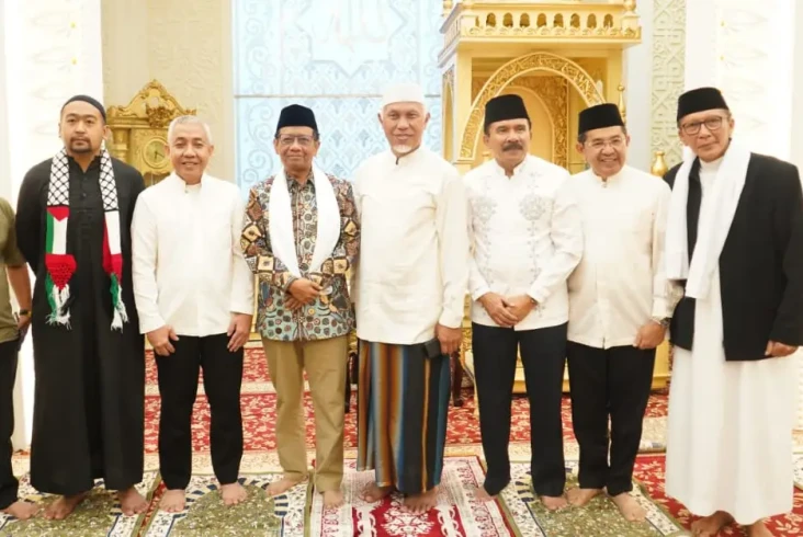 Mahfud MD Ceramah Subuh...