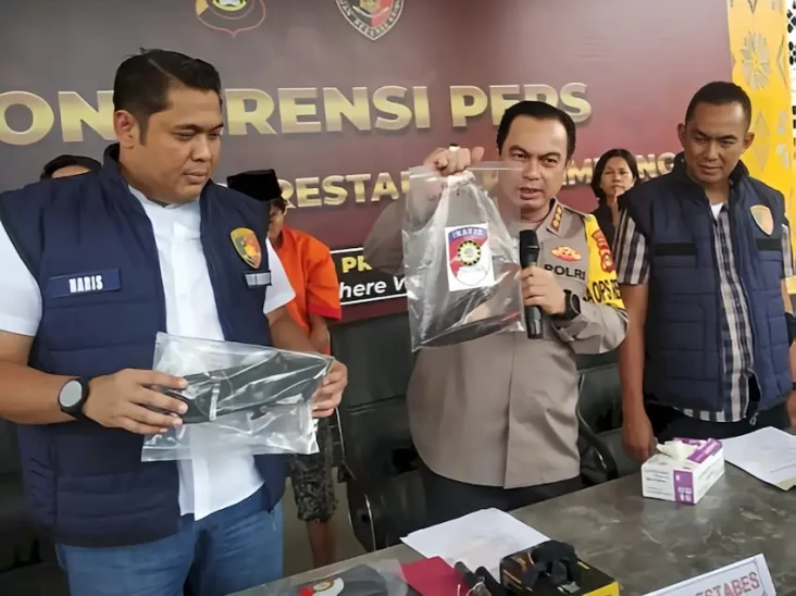 Tak Terima Disuruh Beli...