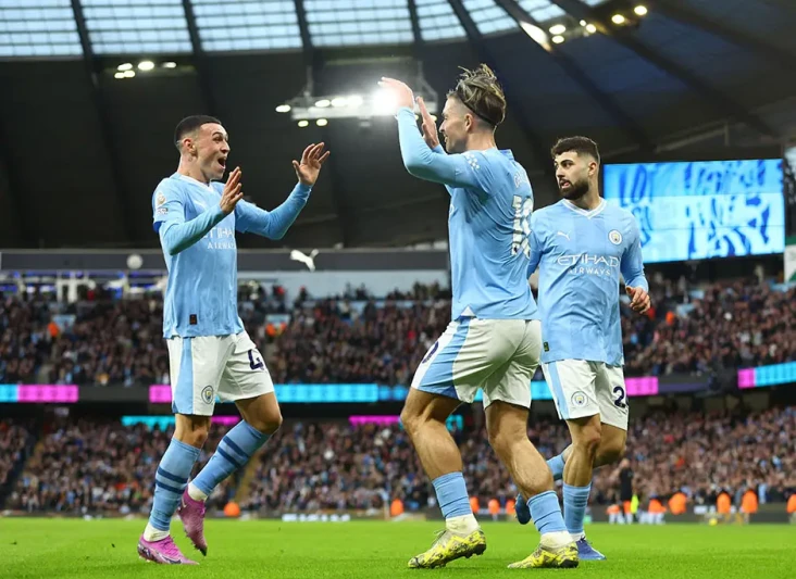Manchester City Cium...