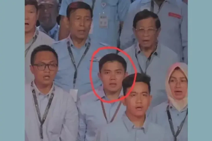 Mayor Teddy Ajudan Menhan...