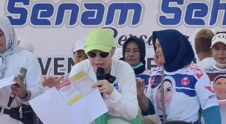 Venna Melinda Sampaikan...