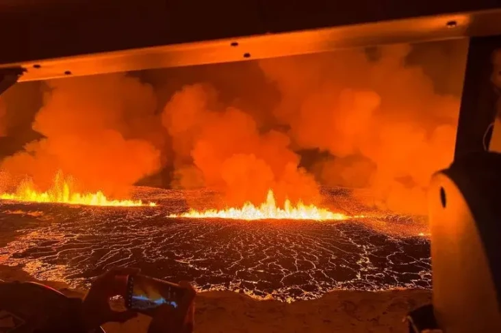 Gunung Berapi di Islandia...