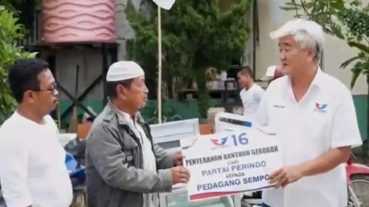Bagikan Gerobak Gratis...