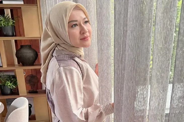 Okie Agustina Ogah Nikah...