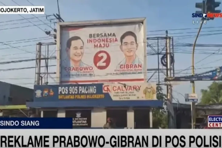Baliho Prabowo-Gibran...