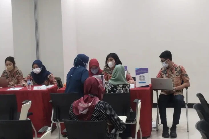 Pemeriksaan Kesehatan...