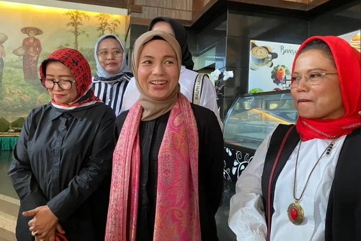 Alasan Istri dan Anak...