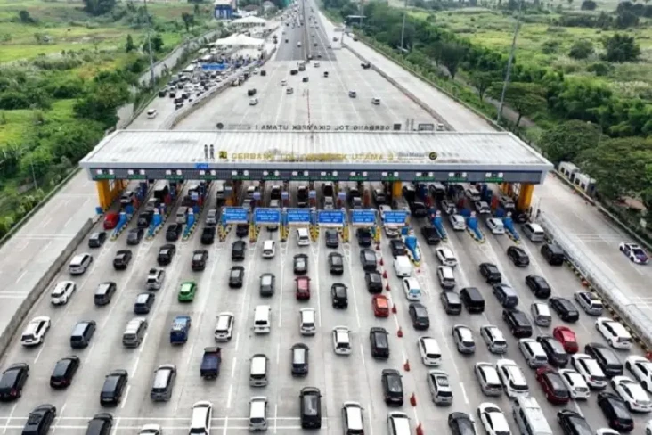 Mudik Nataru, Tol Cikampek...