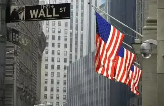 Wall Street Mendadak...