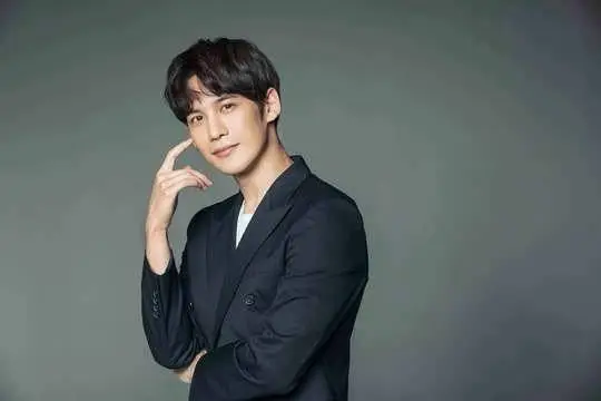 5 Drama Korea Park Ki-Woong...