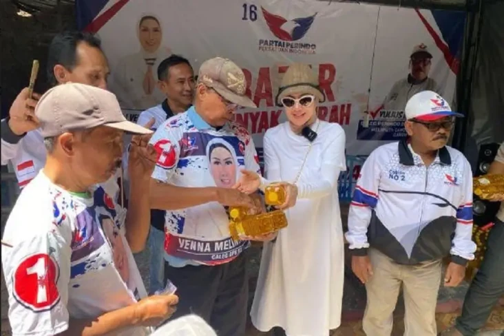 Gelar Bazar Sembako...