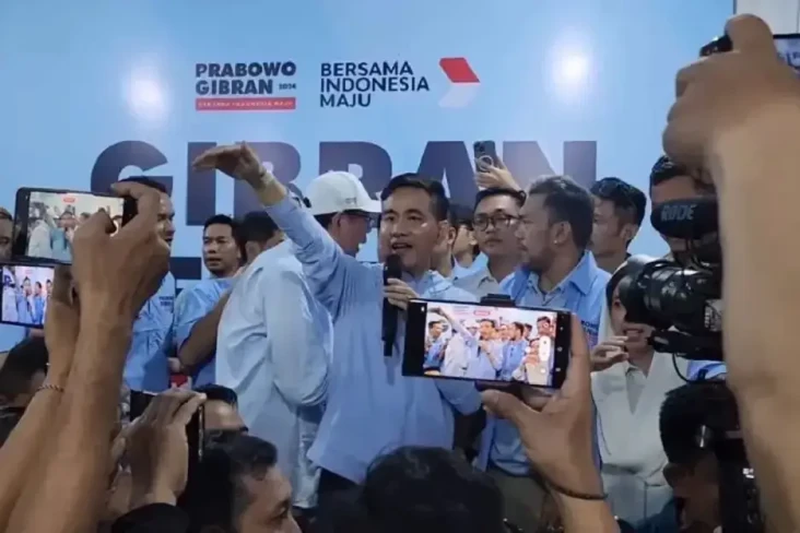 Gibran Diyakini Mampu...