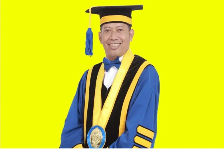 Profil Suharnomo, Rektor...
