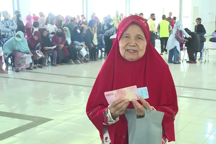 Pos Indonesia Bagikan...