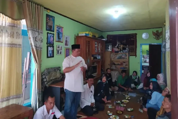 Temui Warga Barunyatuh,...